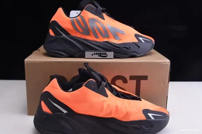 Orange FV3258 MNVN Boost 700 Yeezy Adidas 0513